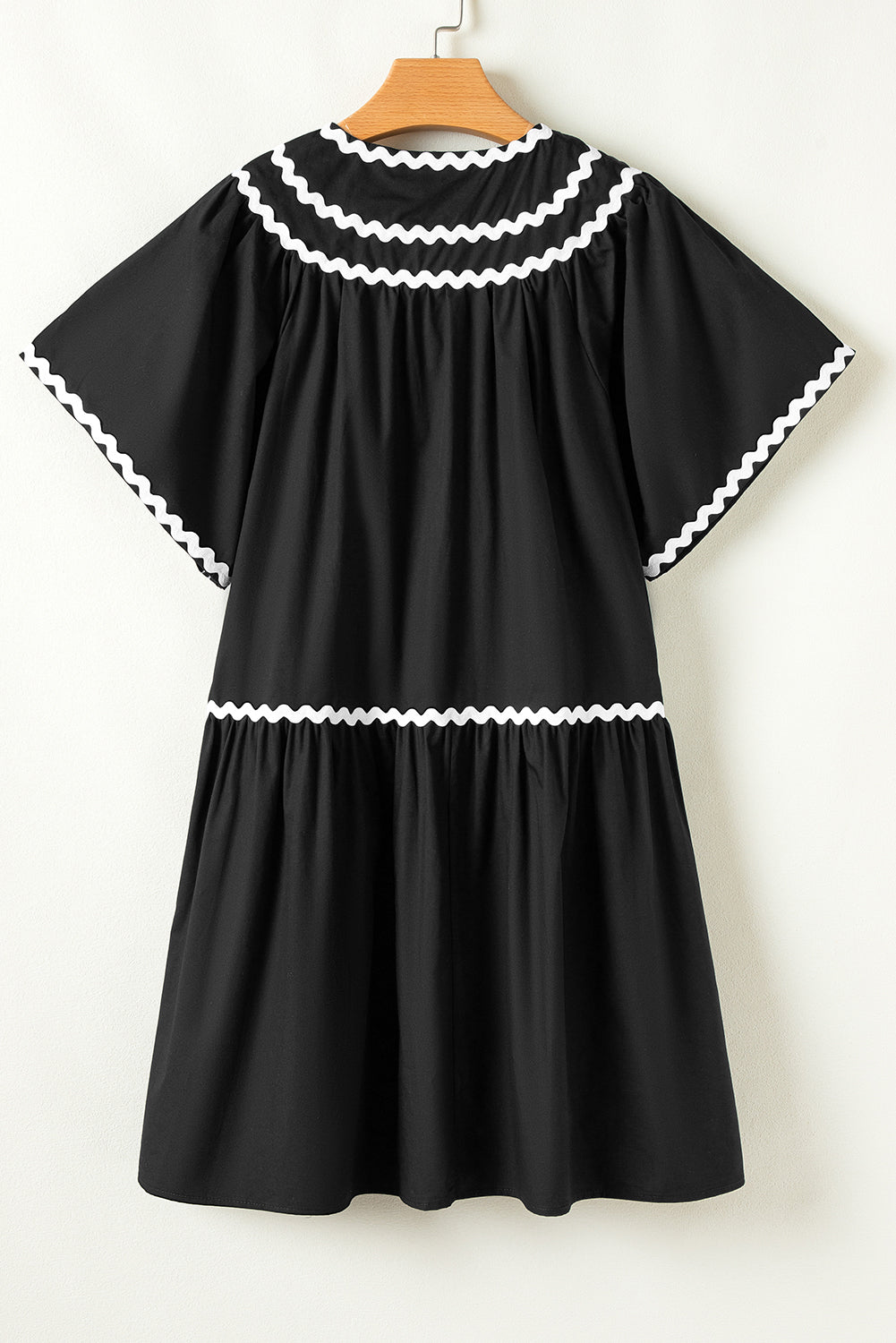 Black Contrast Ricrac Trim Short Sleeve V Neck Loose Mini Dress