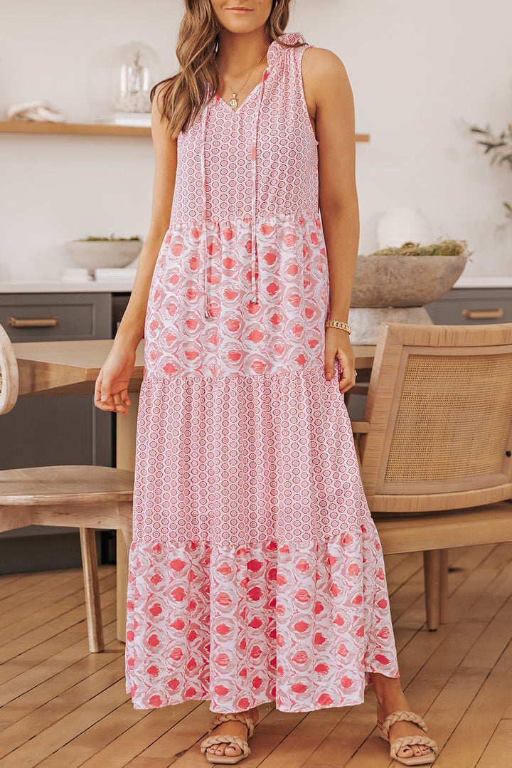 Rosa, ärmelloses Maxikleid mit abstraktem Print und Schlitz am Ausschnitt