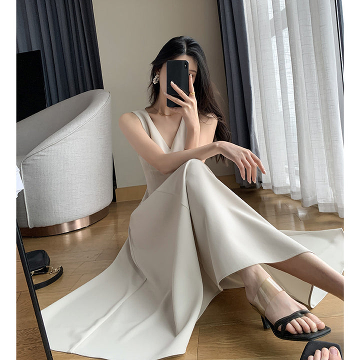 Summer Commute Slimming V-neckline Sleeveless Dress